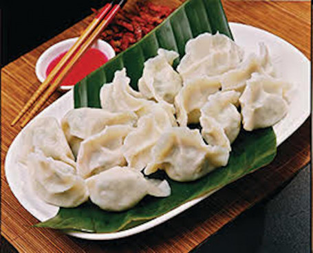 Boiled Handmade Pork Dumplings (12 Pieces)