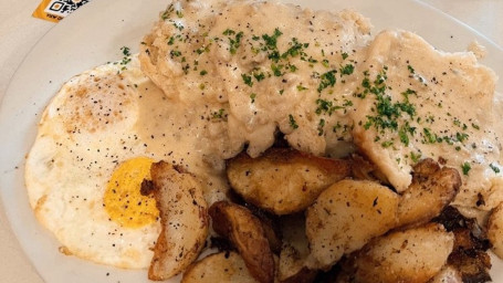 Biscuits N’ Gravy Breakfast