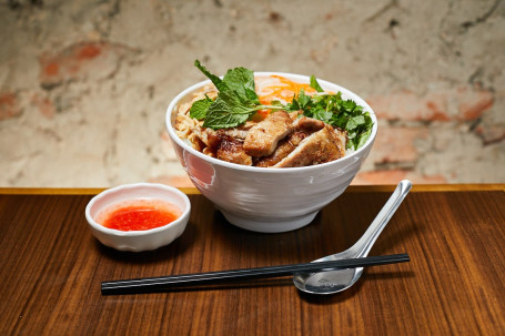 Xiāng Máo Zhū Bā Lāo Méng F6: Lemongrass Pork Chop With Dry Noodles (Bun Suon)