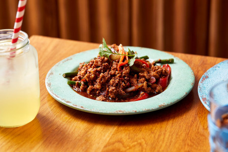 Chilli Basil Stir Fry Minced Chicken