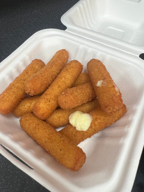 Mozzarella Cheese Sticks (8Pcs)