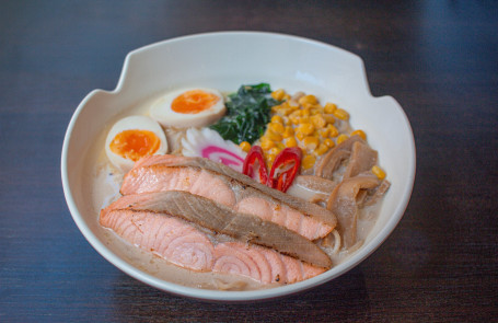 Salmon Ramen Sān Wén Yú Wèi Zēng Lā Miàn