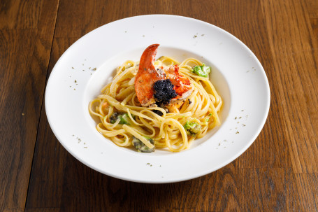 Niú Yóu Guǒ Lóng Xiā Yì Fěn Lobster Pasta With Avocado