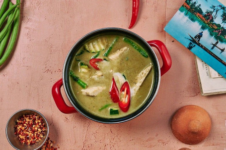 Thai Green Plant-Based Chicken Curry