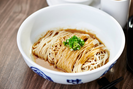 Má Jiàng Bàn Miàn Stirred Noodles With Sesame Dressing