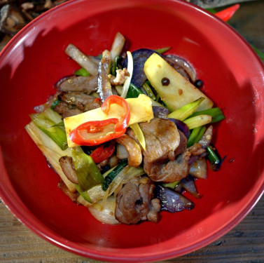 Saigon Stir-Fry Duck Breast With Green Mango