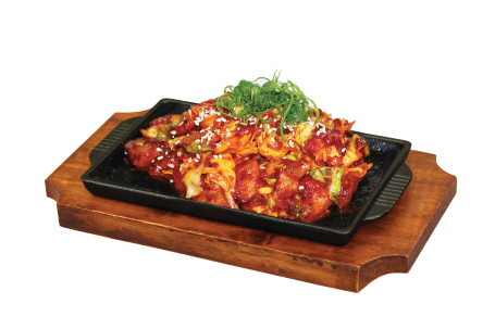 Spicy Chicken Chul Pan Comes With Rice Là Jī Ròu Tiě Bǎn Shāo Pèi Fàn