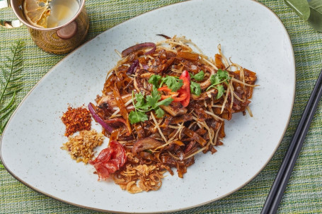 Malaysian-Style Flat Rice Noodle Mǎ Lái Fēng Wèi Chǎo Guì Diāo