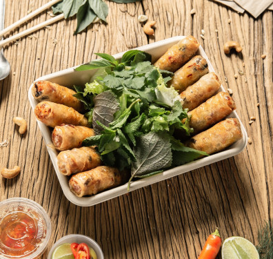 Spring Rolls (10 Pieces Yuè Shì Zhà Chūn Juǎn (10Jiàn