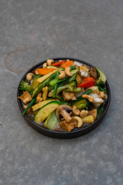 Vegan Vegetable Cashews Stir-Fry