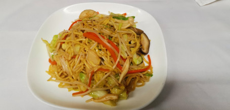 Sù Cài Chǎo Miàn Stir-Fried Noodles With Mixed Vegetables