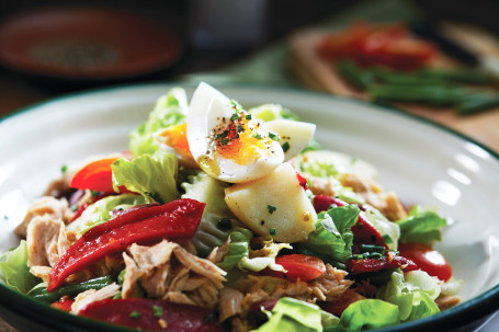 Nicoise Salad Tūn Ná Yú Shā Lǜ