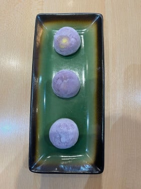 Vegan Little Moons Passionfruit And Mango Ice Cream Mochi 3 Pieces