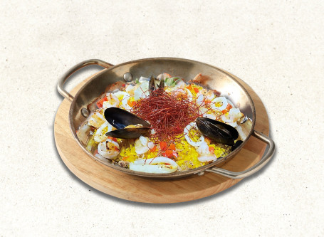 Xī Bān Yá Hǎi Xiān Kǎo Fàn Là Seafood Baked Rice Spicy