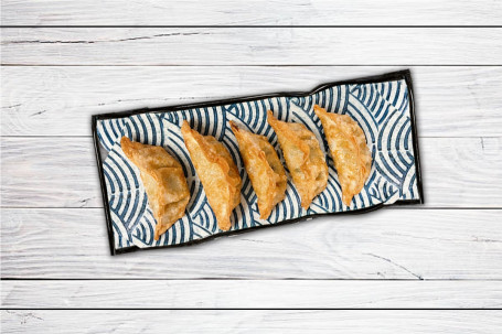 Chicken Gyoza 5 Pieces Jī Ròu Jiān Jiǎo