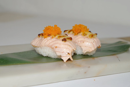 Salmon Special 2 Pieces Tàn Kǎo Sān Wén Yú