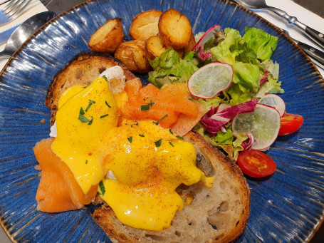 Eggs Royale Bān Ní Dí Dàn Pèi Yān Sān Wén Yú