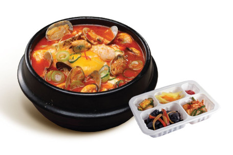 Là Hǎi Xiān Nèn Dòu Fǔ Guō （Gēn Pèi Bái Fàn） Spicy Soft Tofu Seafood Stew (With Rice)