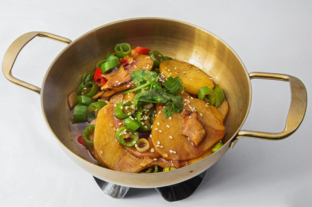 Dry-Wok Sliced Potatoes With Pork Gàn Guō Tǔ Dòu Piàn