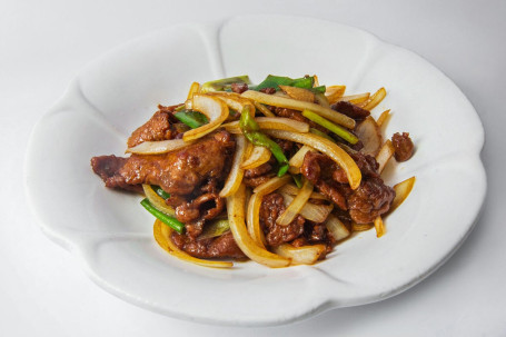 Stir-Fried Beef With Ginger And Spring Onion Cōng Jiāng Niú Ròu