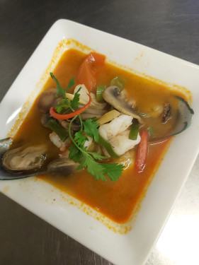 20 Seafood. Tom Yum Seafood (Very Hot) (Spicy)