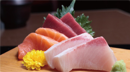 Sān Sè Cì Shēn Sashimi Platter (3 Kinds)