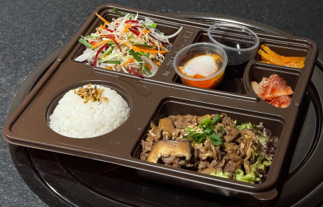 Kǎo Niú Ròu Hé Fàn Marinated Bulgogi Beef