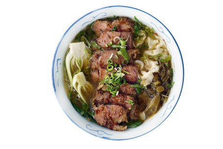 Classic Taiwanese Beef Soup Noodles Wǔ Xiāng Niú Ròu Miàn