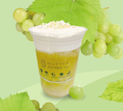 Qīng Tí Chá Jiān Guǒ Nǎi Gài Green Grape Tea With Nut Cream