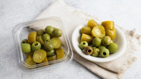Pickles Olives 8Oz