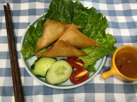 Tài Shì Kā Lí Jiǎo Thai Deep Fried Curry Puff