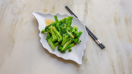 Stir-Fried Broccoli With Garlic Sauce Suàn Róng Xī Lán Huā