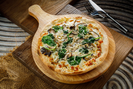 Mó Gū Bō Cài Niú Gān Jūn Jiàng Pizza Mushroom, Spinach And Porcini Sauce Pizza