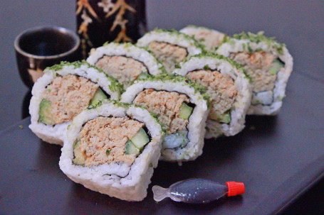Spicy Cooked Tuna Roll (8 Pieces)