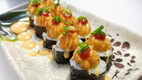 Spicy Chicken Cucumber Roll (10 pc)