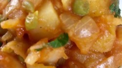 Curry De Patatas Y Guisantes