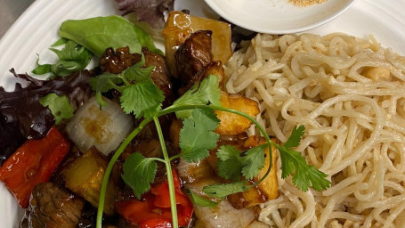 20. Mi Bo Luc Lac (Garlic Noodle With Shaken Beef Filet Mignon)