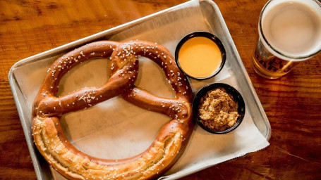 10-Barrel Pretzel