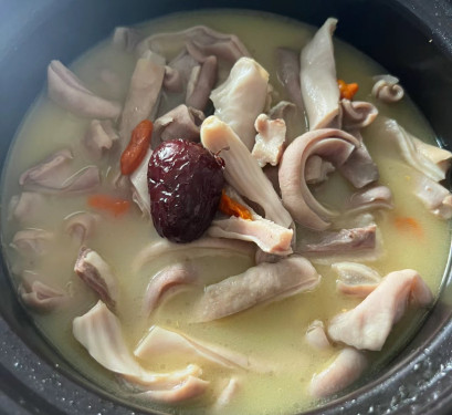 Hú Jiāo Zhū Dù Tāng Pork Stomach Soup With Pepper