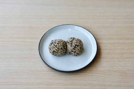 Sesame Mochi 2Pcs (Vegan And Gf)