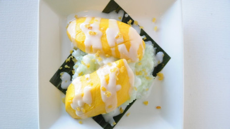 Mango With Pandan Sticky Rice