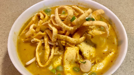 Yellow Noodle Curry