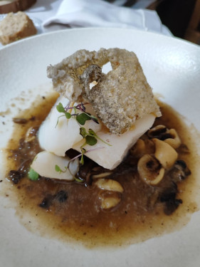 Lomo De Bacalao A Baja Temperatura Con Salteado De Sus Callos Y Hongos