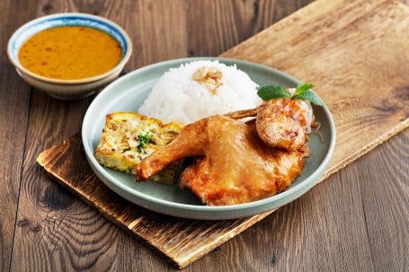 Xiāng Máo Kǎo Chūn Jī Pèi Mǐ Fàn Jí Kā Lí Zhī Roasted Lemongrass Spring Chicken W/ Steamed Rice Curry Sauce