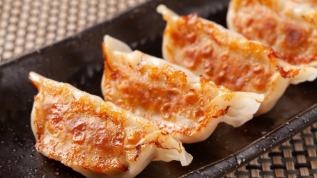 8 Pc Gyoza (Dumplings With Pork)