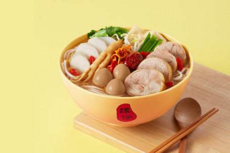 Ān Chún Dàn‧jī Juǎn‧xiān Huái Shān Pèi Xiān Rén Shēn Tāng Mǐ Xiàn Quail Egg, Chicken Roll And Chinese Yam Mixian In Ginseng Soup
