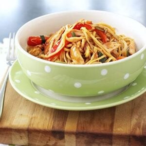 Chow Mein De Pollo