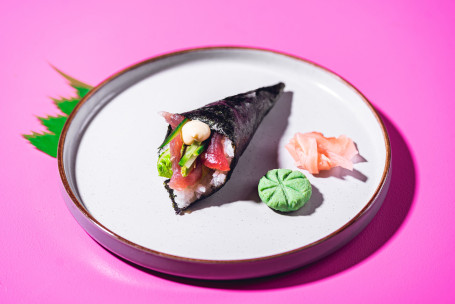 Tuna Handroll Temaki Sushi
