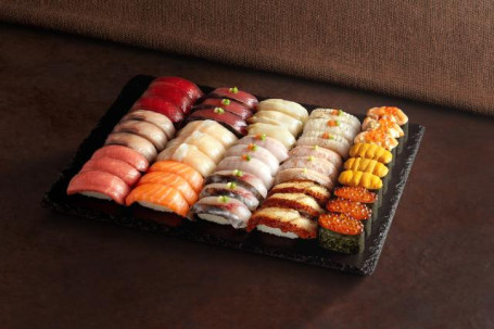 Qī Jiān Xiàn Dìng Fù Qīn Jié Shòu Sī Shèng (45Jiàn Limited Time Offer Father's Day Sushi Platter (45 Pcs.