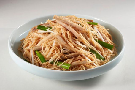 Jiā Xiāng Chǎo Miàn Xiàn Fried Noodles With Salty Pork Chives